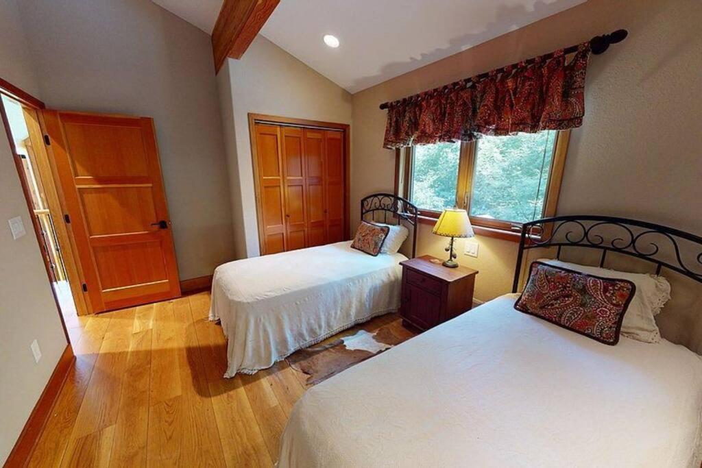 --Mountain Chalet Getaway With Breathtaking View Next To Tail Of Dragon-- Robbinsville Dış mekan fotoğraf