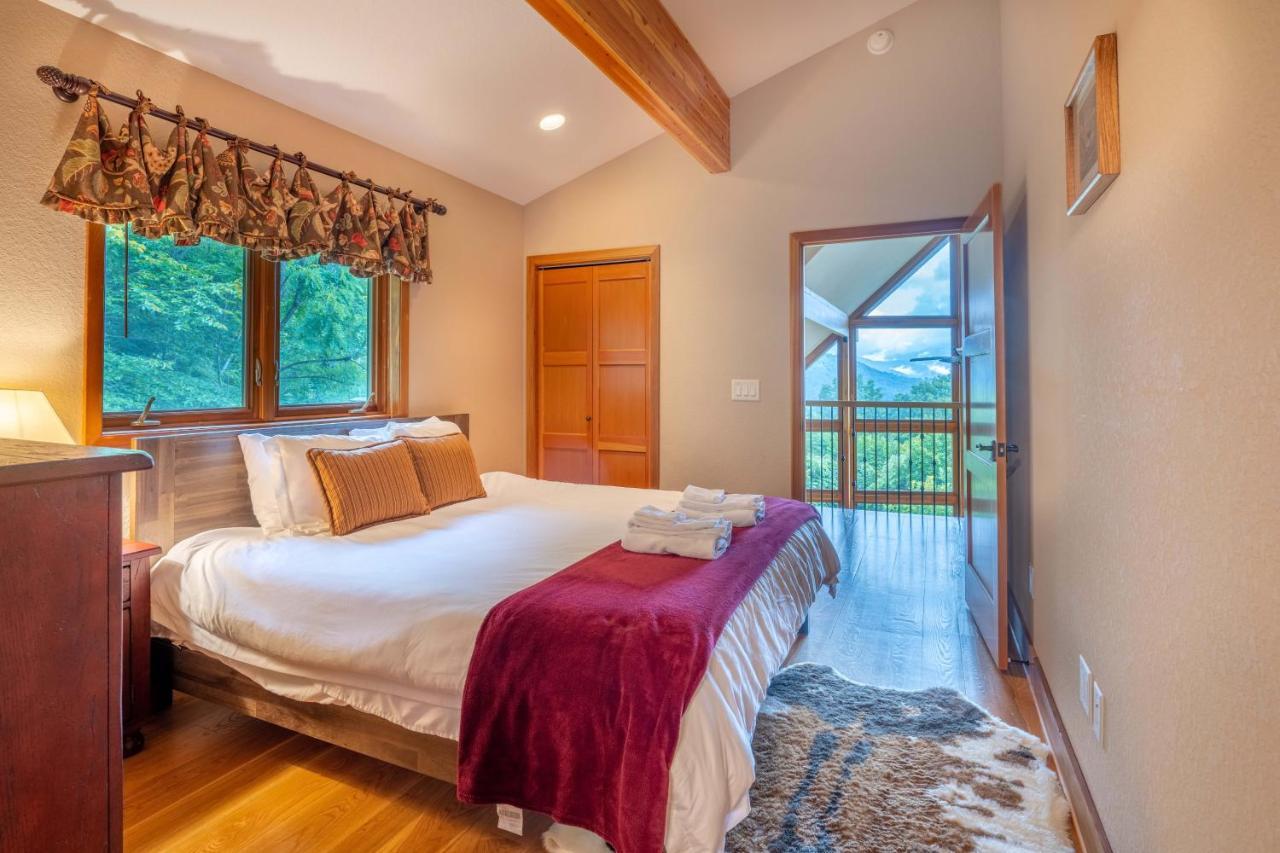 --Mountain Chalet Getaway With Breathtaking View Next To Tail Of Dragon-- Robbinsville Dış mekan fotoğraf